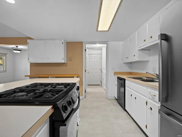 $244,900 | 3210 Arrowwood Drive, Fort Wayne, IN 46815