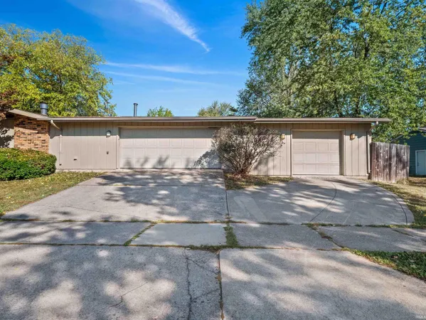 $244,900 | 3210 Arrowwood Drive, Fort Wayne, IN 46815