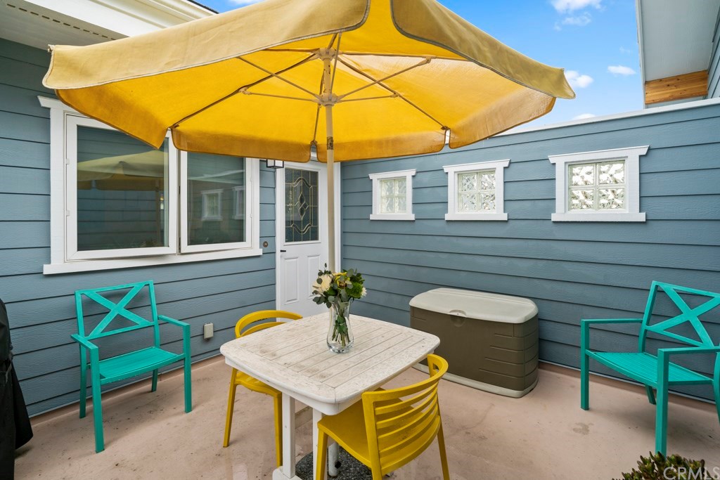 218 14th Street Seal Beach, CA 90740 - Photo 31 of 44 Patio to upstairs rental unit