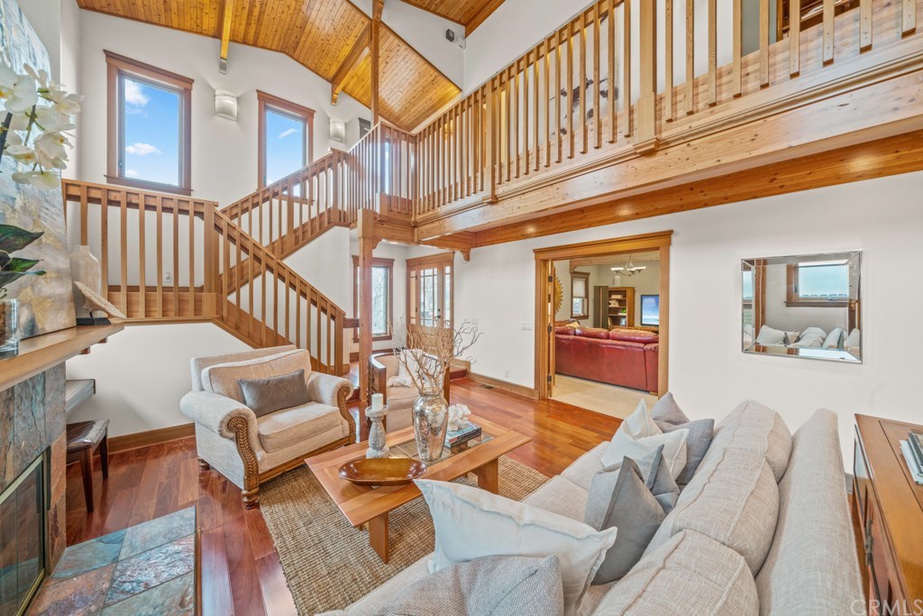 218 14th Street Seal Beach, CA 90740 - Photo 6 of 44