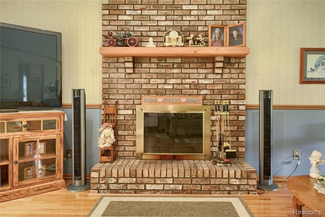 1046 South Gale Road Davison, MI 48423 - Photo 32 of 54 DSC_0376-HDR(3).jpg