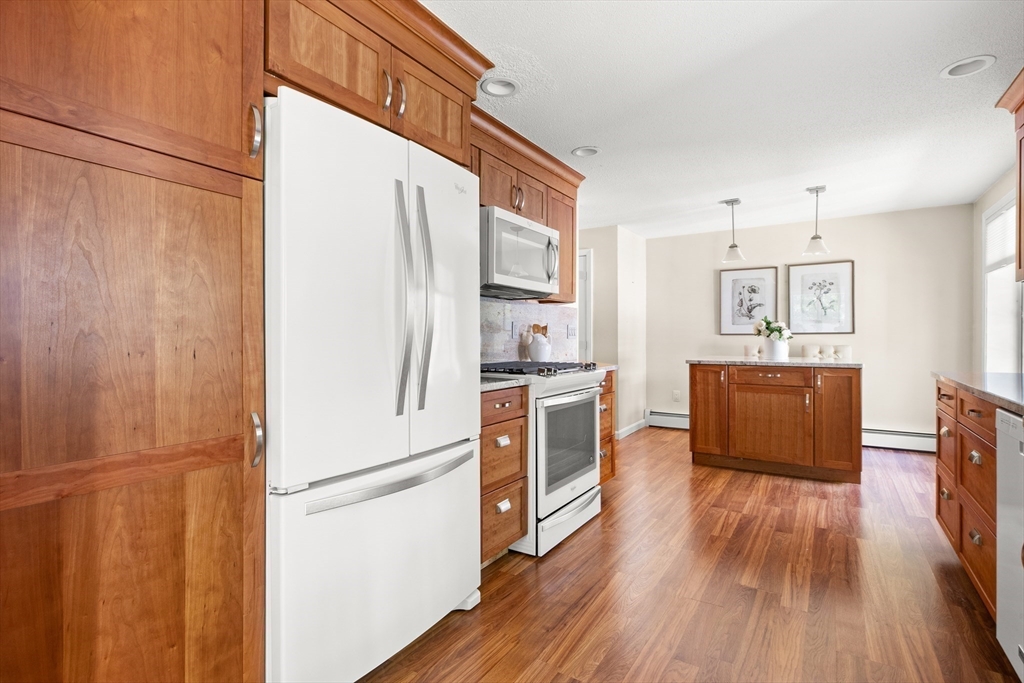 13 Mills Point, Unit 13 Middleton, MA 01949 - Photo 10 of 42