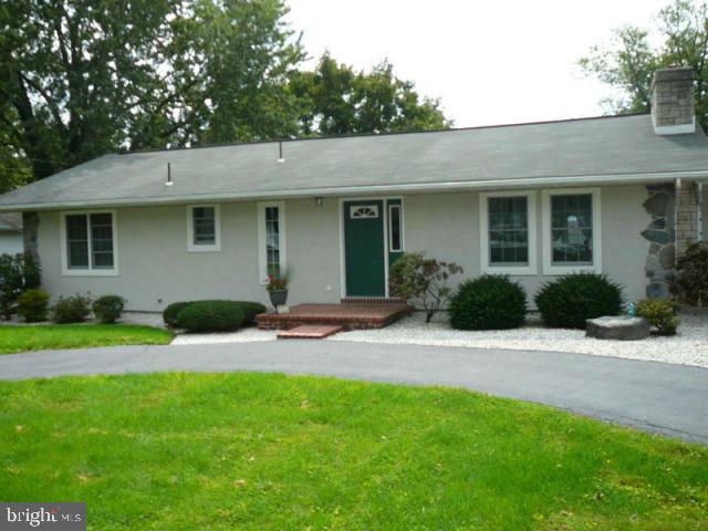 122 School Lane Rheems, PA 17022 - Photo 1 of 11 Gallery Image 1