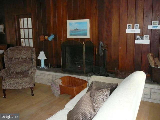 122 School Lane Rheems, PA 17022 - Photo 4 of 11 Gallery Image 4