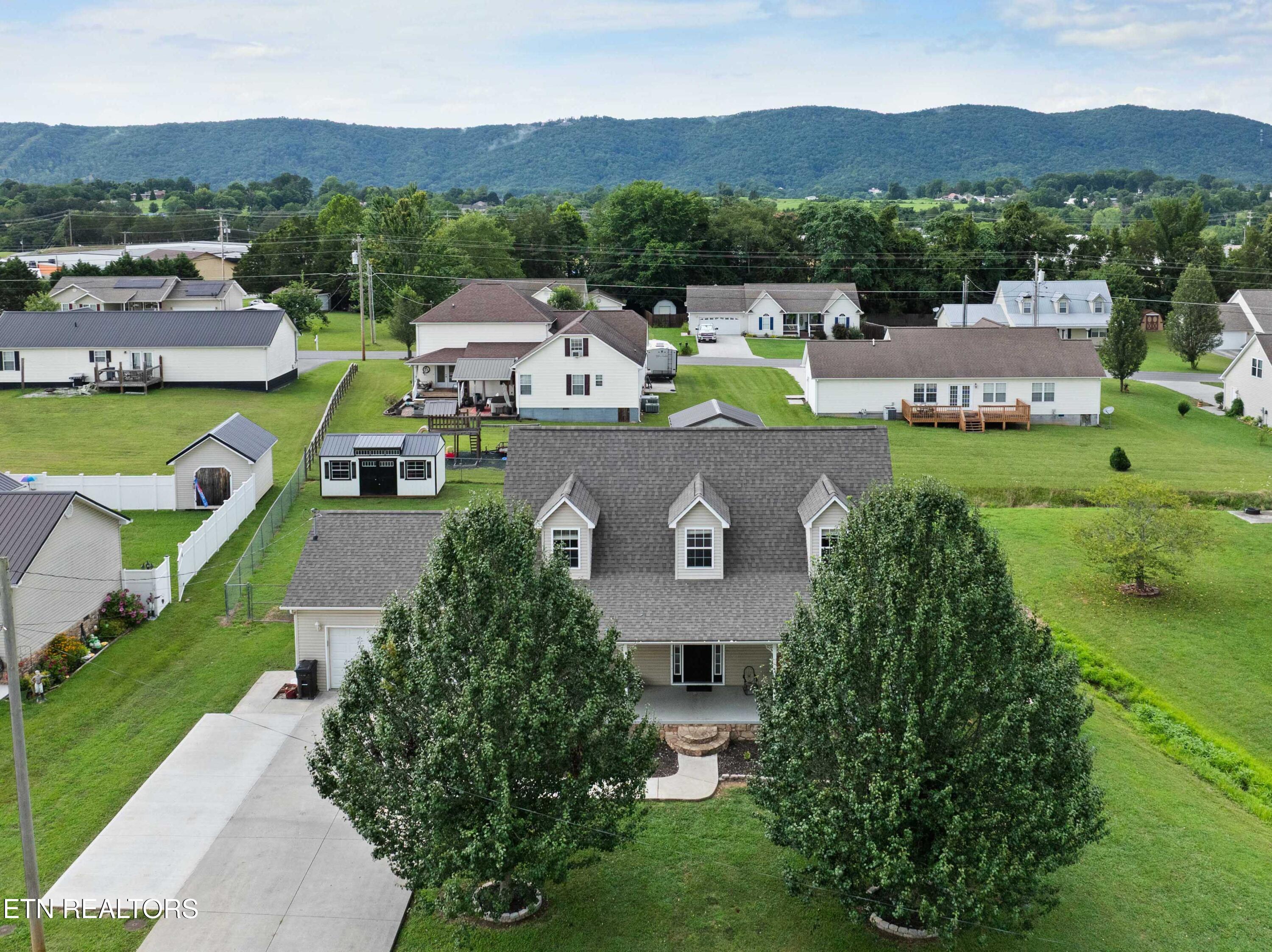 452 Clover Circle Jacksboro, TN 37757 - Photo 32 of 34 DJI_0274