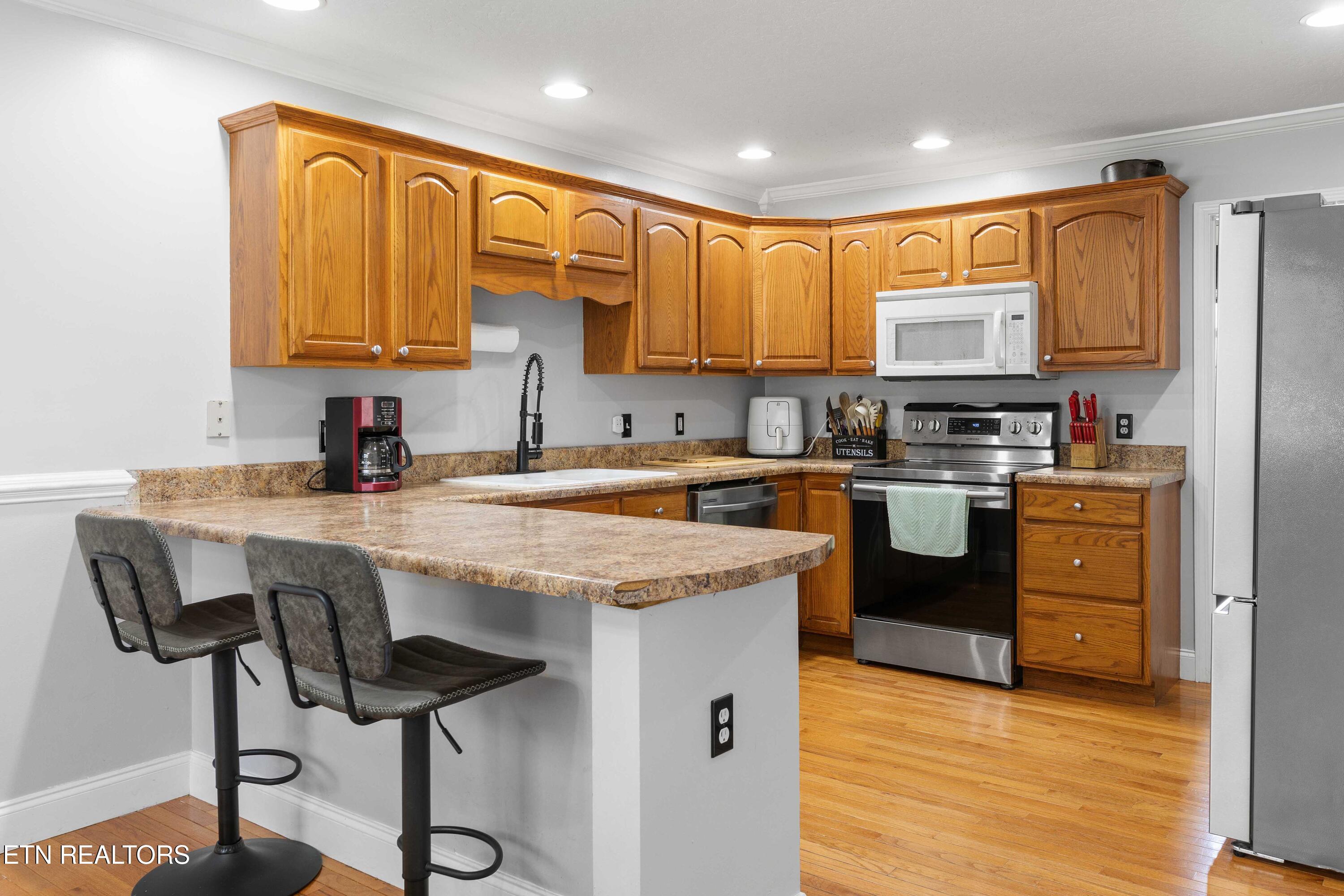 452 Clover Circle Jacksboro, TN 37757 - Photo 6 of 34 030A3411