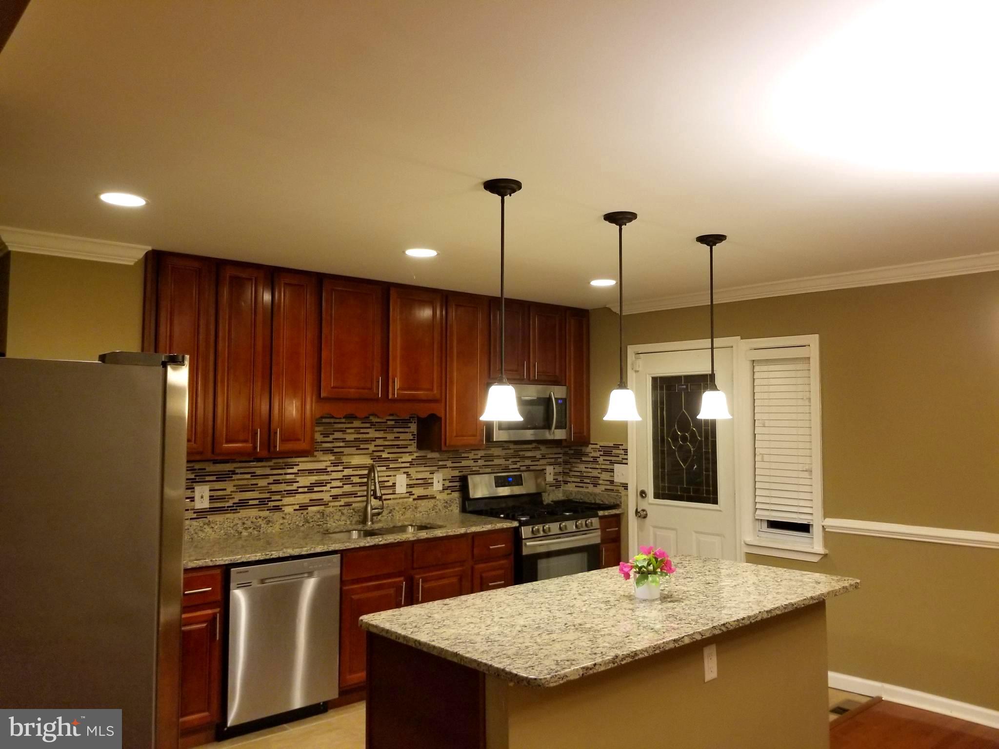1901 Winford Road Baltimore, MD 21239 - Photo 4 of 34 Kitchen