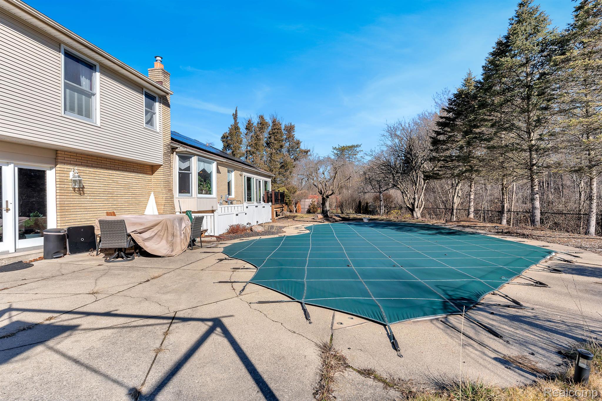 35159 Lancashire Road Livonia, MI 48152 - Photo 34 of 45 Gallery Image 34