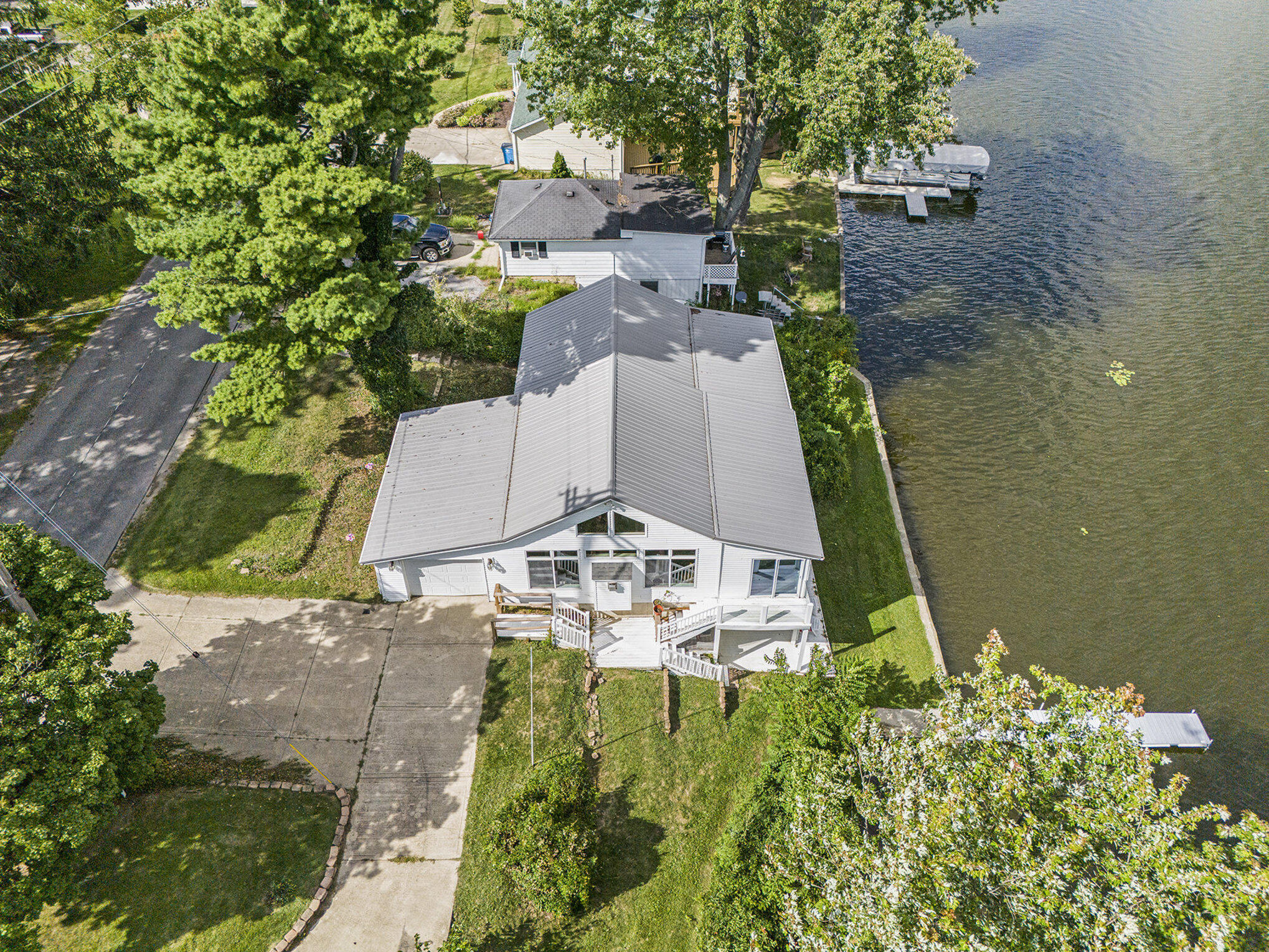917 Elm Street Colon, MI 49040 - Photo 23 of 24 024_dji_fly_20250827_162830_0101_1756326