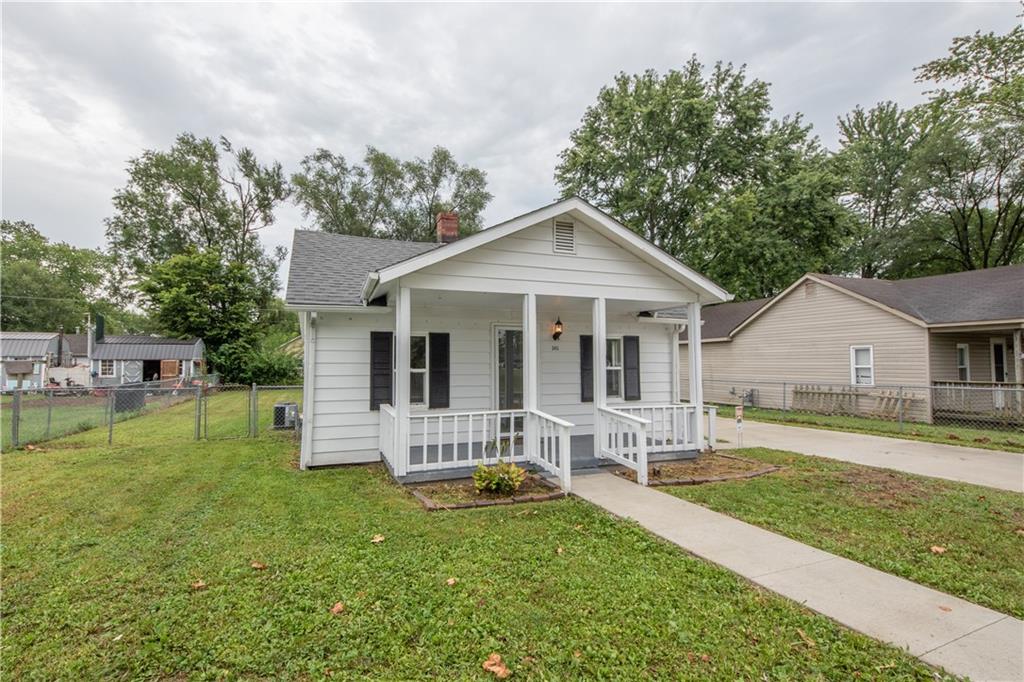 385 McClure Road Columbus, IN 47201 - Photo 1 of 16 Gallery Image 1