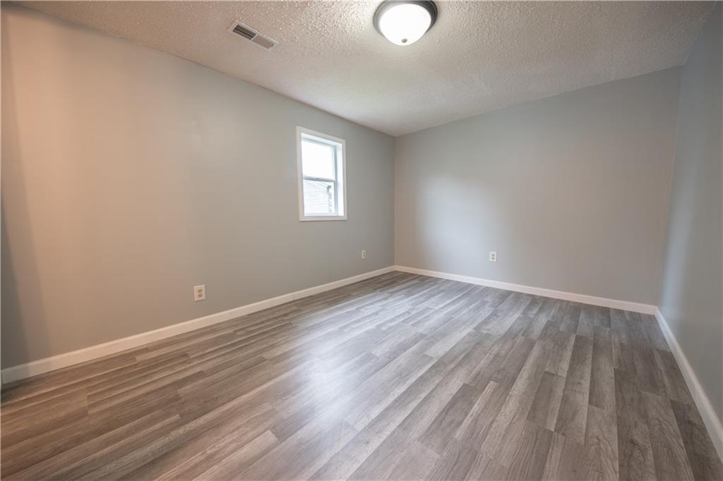 385 McClure Road Columbus, IN 47201 - Photo 14 of 16 Gallery Image 14
