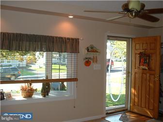 313 Chelsea Road Fairless Hills, PA 19030 - Photo 3 of 11 Gallery Image 3