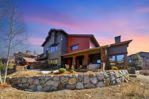 $1,599,000 | 11837 Hope Court, Unit A, Truckee, CA 96161