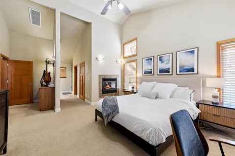 $1,569,000 | 11837 Hope Court, Unit A, Truckee, CA 96161