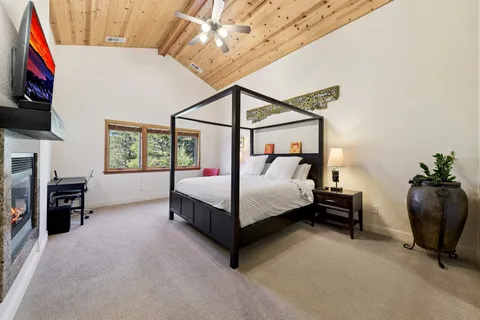 $1,569,000 | 11837 Hope Court, Unit A, Truckee, CA 96161