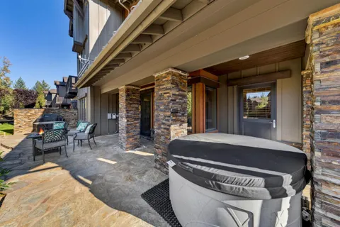 $1,599,000 | 11837 Hope Court, Unit A, Truckee, CA 96161