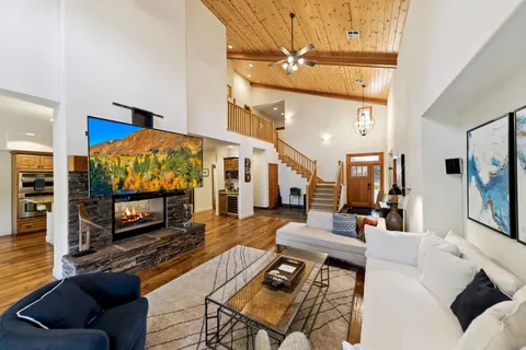 $1,599,000 | 11837 Hope Court, Unit A, Truckee, CA 96161