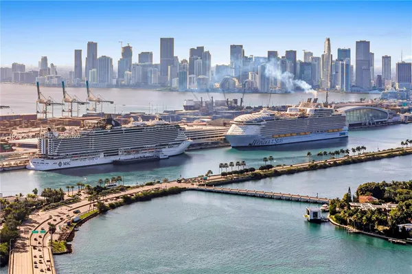 $4,000,000 | 500 Alton Road, Unit 1601, Miami Beach, FL 33139