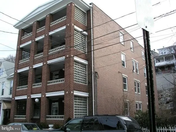 $1,150 | 131 Schuylkill Avenue, Tamaqua, PA 18252
