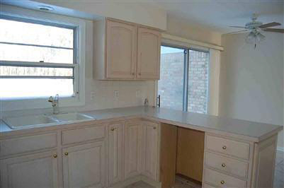 6565 Kings Pointe Road Grand Blanc, MI 48439 - Photo 6 of 11 20215909-5.JPG