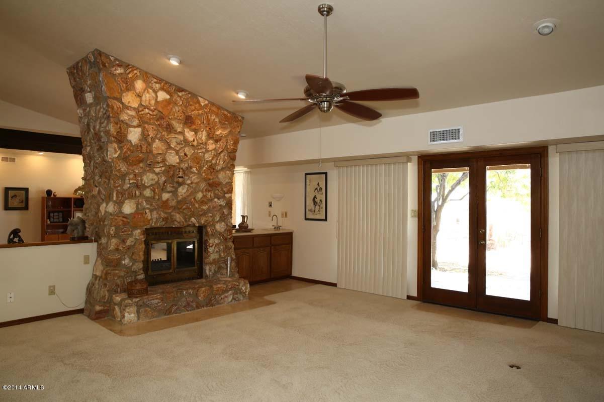 12401 East Doubletree Ranch Road Scottsdale, AZ 85259 - Photo 9 of 30 Family Room2