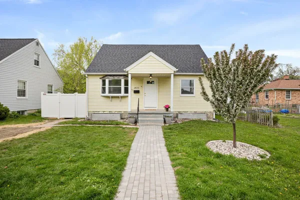 $325,000 | 2830 Hoard Street, Madison, WI 53704