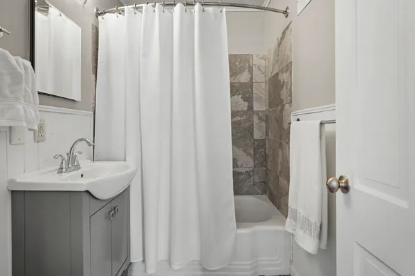 $325,000 | 2830 Hoard Street, Madison, WI 53704