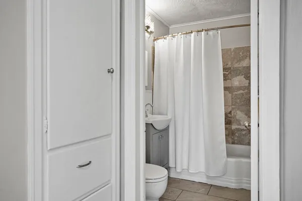 $325,000 | 2830 Hoard Street, Madison, WI 53704