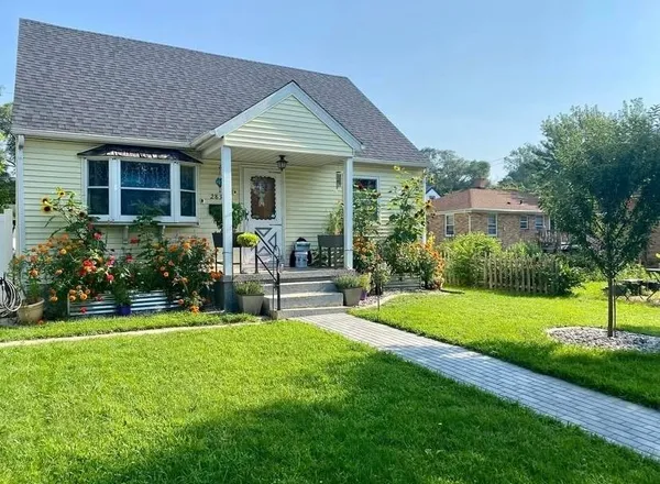 $325,000 | 2830 Hoard Street, Madison, WI 53704