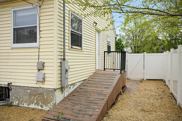 $325,000 | 2830 Hoard Street, Madison, WI 53704