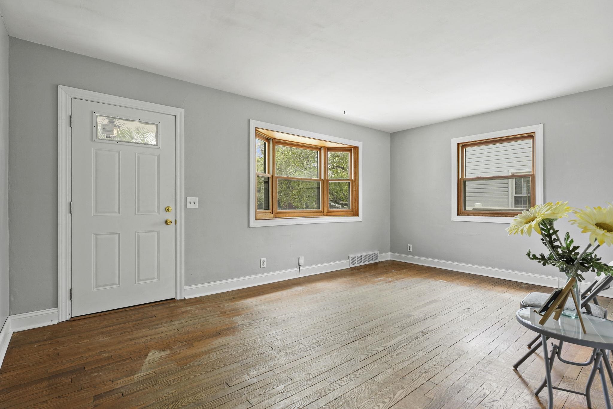 2830 Hoard Street Madison, WI 53704 - Photo 4 of 42