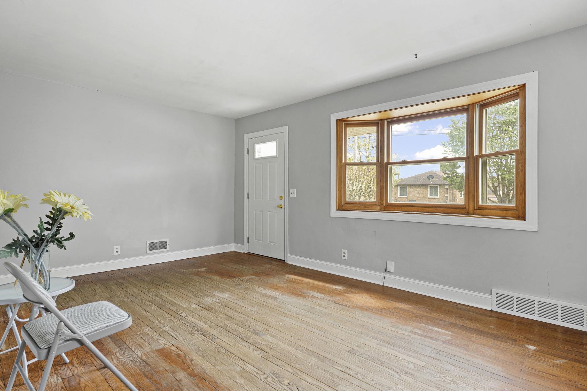 2830 Hoard Street Madison, WI 53704 - Photo 5 of 42