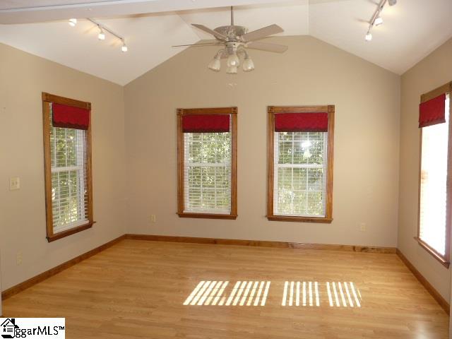 107 Roanoke Road Liberty, SC 29657 - Photo 13 of 32