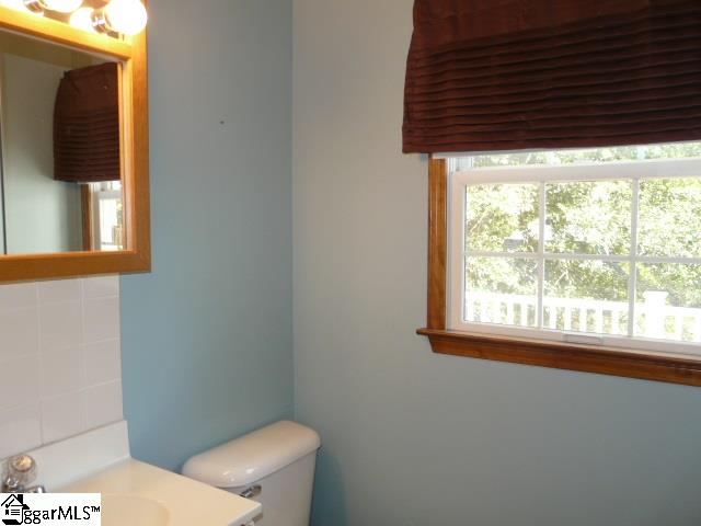107 Roanoke Road Liberty, SC 29657 - Photo 18 of 32