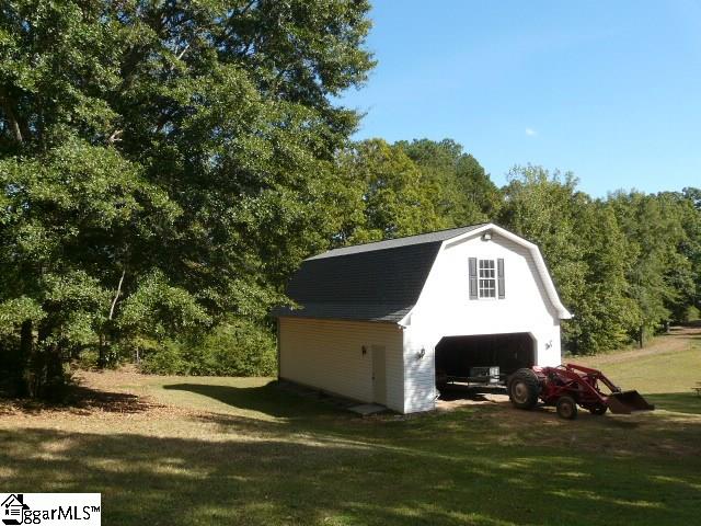 107 Roanoke Road Liberty, SC 29657 - Photo 4 of 32