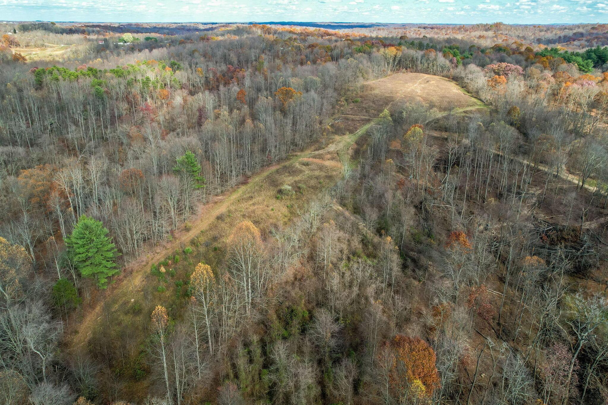 4845 Rider Road Roseville, OH 43777 - Photo 10 of 34 25-web-or-mls-DJI_0169