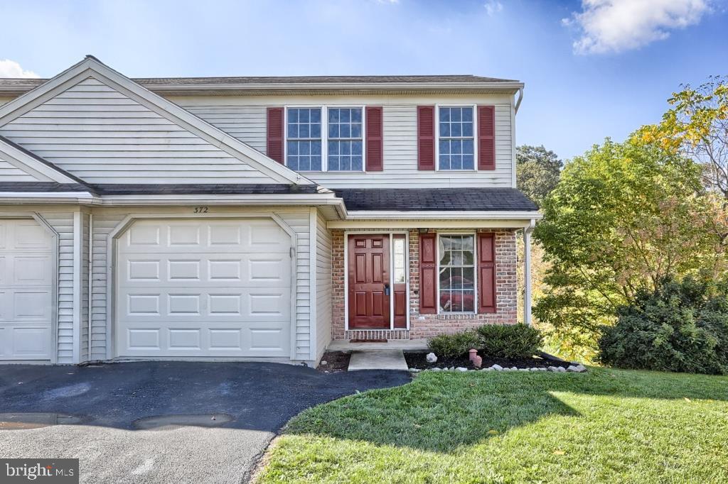372 Crosswinds Drive Lititz, PA 17543 - Photo 1 of 30 Gallery Image 1