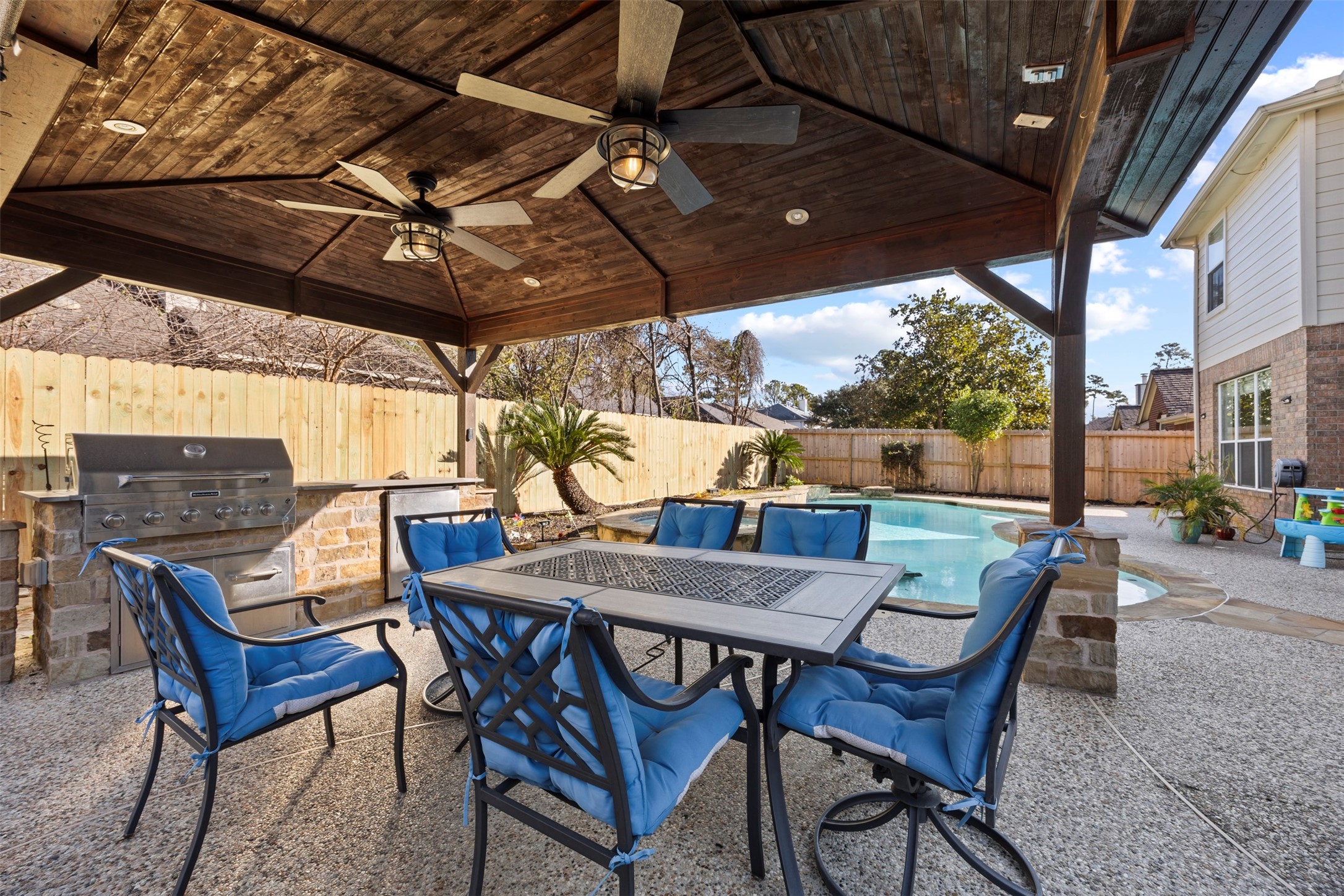 11118 Sprucedale Court Houston, TX 77070 - Photo 36 of 45 a view of an outdoor space with furniture