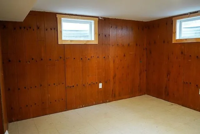 $265,000 | 635 East Unadilla Street, Pinckney, MI 48169