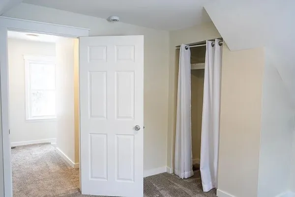 $265,000 | 635 East Unadilla Street, Pinckney, MI 48169