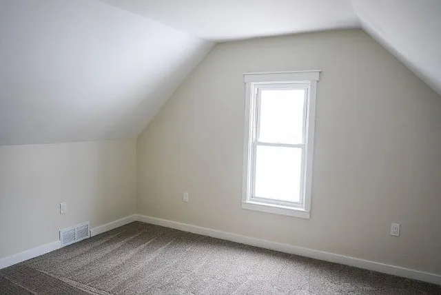 $265,000 | 635 East Unadilla Street, Pinckney, MI 48169