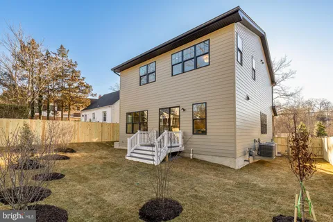 $2,050,000 | 859 North Lexington Street, Arlington, VA 22205