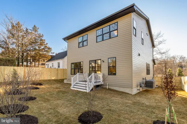 $2,050,000 | 859 North Lexington Street, Arlington, VA 22205