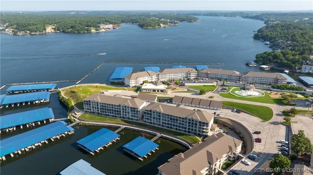$465,000 | 1210 Lands End Parkway, Unit 113, Osage Beach, MO 65065