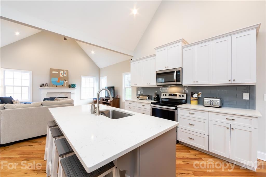 5004 Caleb Road Maiden, NC 28650 - Photo 5 of 48 Gallery Image 5