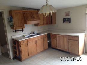 27 Brickyard Road Asheville, NC 28806 - Photo 4 of 9 Gallery Image 4