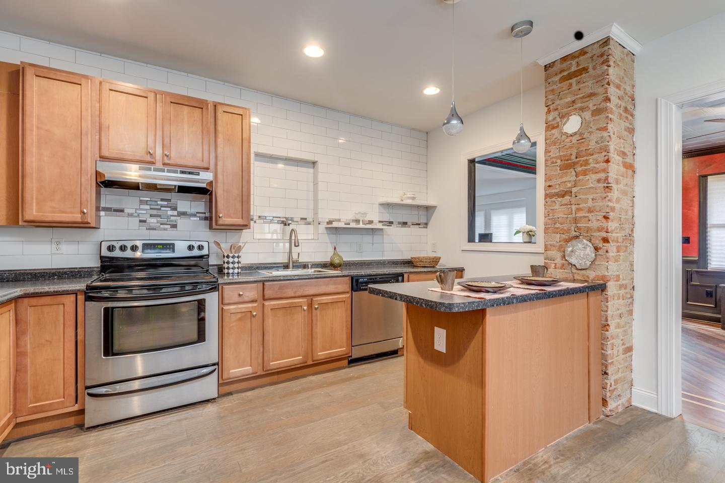433 Buttonwood Street Delanco, NJ 08075 - Photo 7 of 36 Gallery Image 7