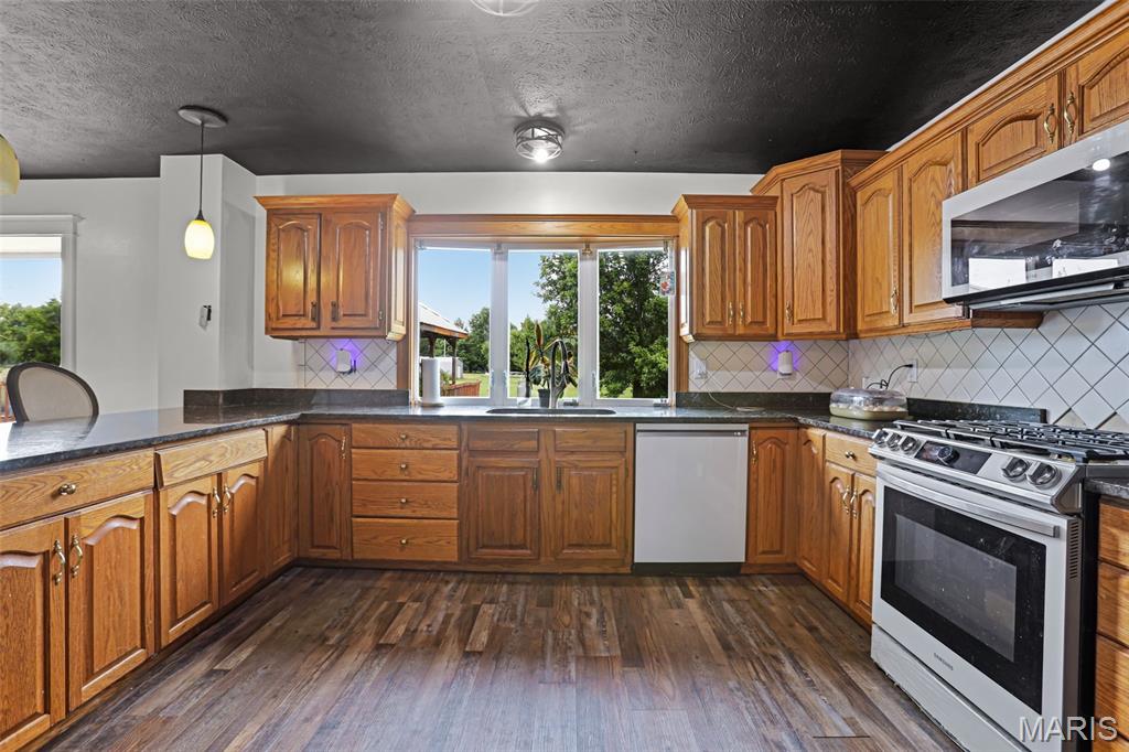 16519 Conrad Road Brighton, IL 62012 - Photo 12 of 33 Gallery Image 12