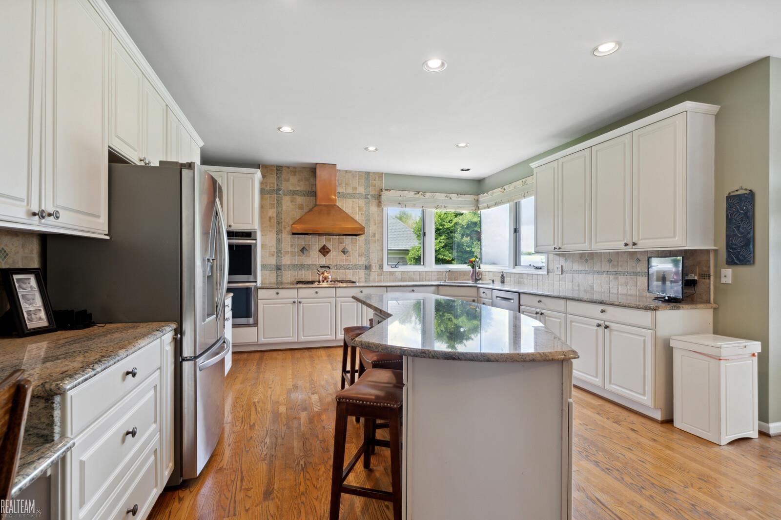 4133 Oak Tree Circle Rochester, MI 48306 - Photo 22 of 65