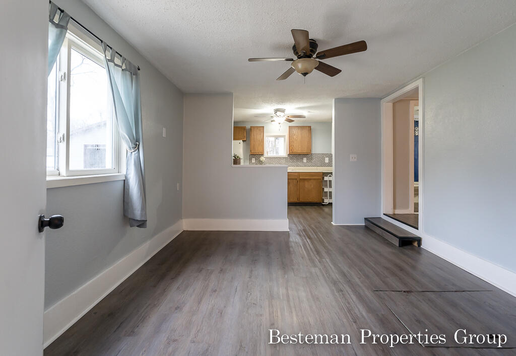 1285-1275 West Giles Road Muskegon, MI 49445 - Photo 39 of 62 1275Giles21Lores